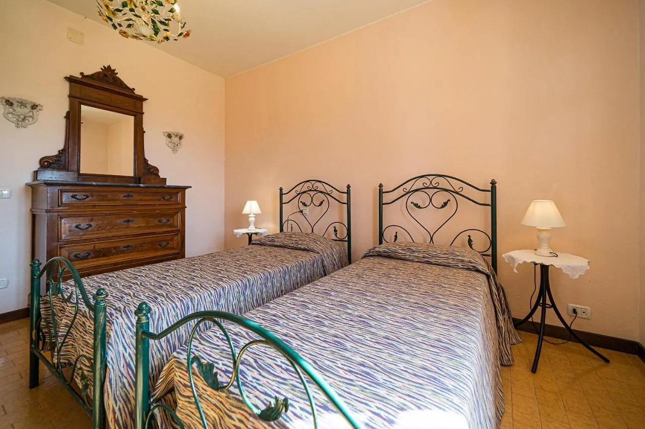 Villa Medina Porto Azzurro
